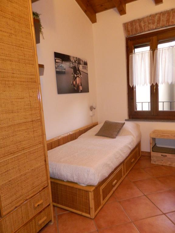 B&B Amici del Colle San Colombano al Lambro Esterno foto