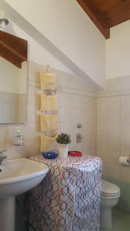B&B Amici del Colle San Colombano al Lambro Esterno foto